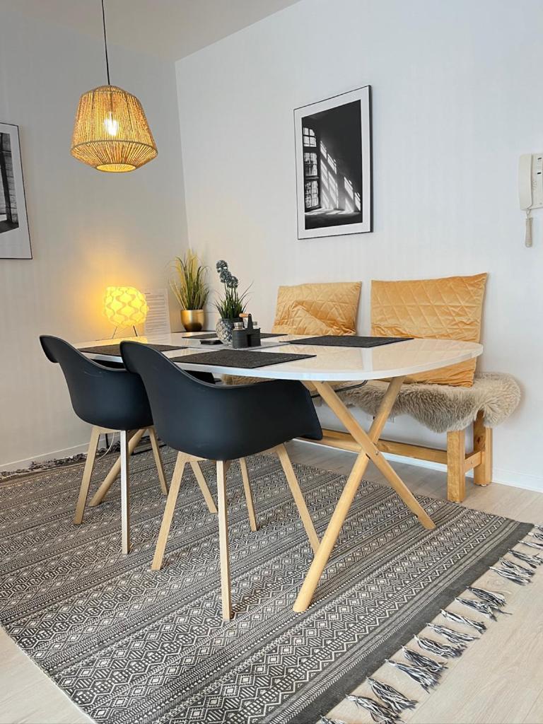 Living At Saarpartments: Adults-Only Business & Holiday Apartments with Netflix Saarbruecken Exterior photo